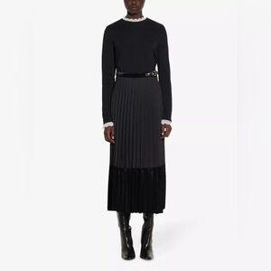Sandro pleated skirt size M(2) in VGUC